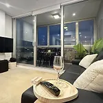 Penthouse Sky View Apartment Cbd 2Br Apartment Balcony Spa Access Sleeps 6